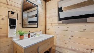 Wildwood Haven Lodge - Smoky Mountain Cabin with Pool & Game Room, Sleeps 26