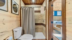 Wildwood Haven Lodge - Smoky Mountain Cabin with Pool & Game Room, Sleeps 26