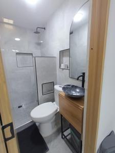 E2V LINDO y RENOVADO APARTAMENTO EN LAURELES ESTADiO