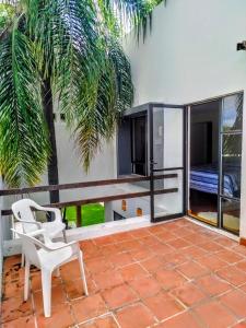 Escapada de Lujo en Ajijic Habitaciónes Privadas con Baño vistas Alberca Montañas