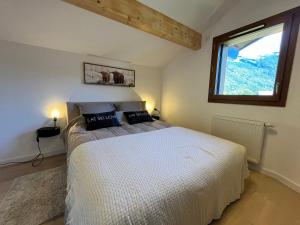 Duplex élégant au centre, vue vallée, confort moderne - FR-1-624-185