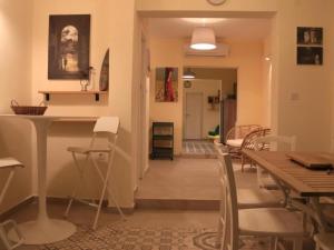 Four Bedroom Holiday Home with Pool