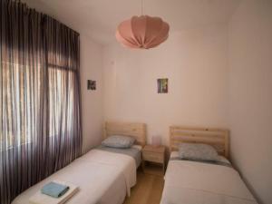 Four Bedroom Holiday Home with Pool