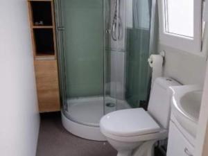Two Bedroom Mobile Home with Terrace Br1