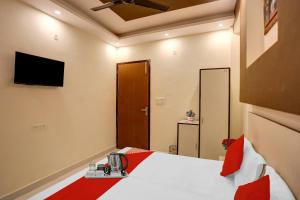 Hotel O Luxury Inn