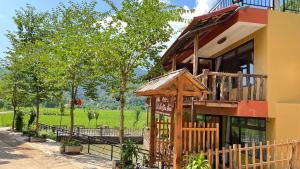 La Mai Chau Home Food & Coffee