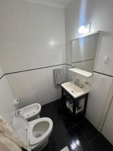 Check and Home - Peatonal II - 6 Huéspedes en el Centro a 3 cuadras de la Playa