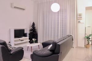 Alle House by Wei