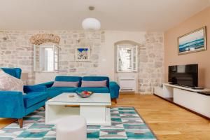 Old Town Museum Square Apartment