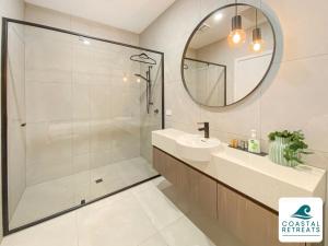 Rilley Retreat Inverloch, Luxe Townhouse Near Beach