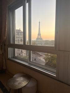 Les Amoureux de Paris