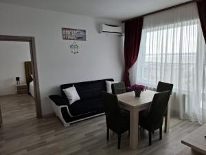 2 rooms apartment, max 4 persons, 30 meters far from the Beach and the Black Sea