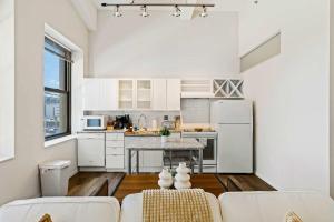 CBD Apartment Pool 24-7 Gym Parking