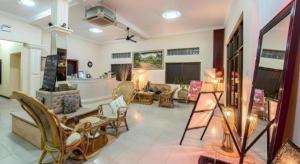 Lemongrass & Ginger Hotel