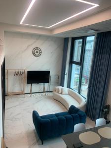 DDP & Euljiro Private Aptel