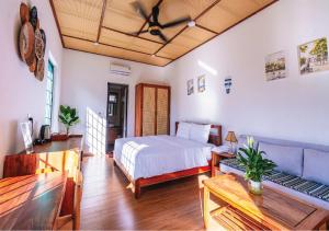 Tropical Rustic 3BR Villa, South Phu Quoc
