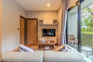C241 2BR Pool Access 5 Min Walk to Rawai Beach