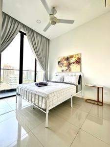 DPristine 4 bedder apartment opposite Legoland and Medini mall