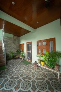 Modern2BHK Home in Mansarovar with high wifi