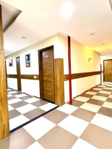 Hotel WoodLark Zirakpur Chandigarh # Managed by Sidham Group