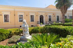 Syraka Hotel LR Collection