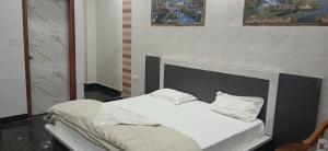 Mannat Residency Hotel