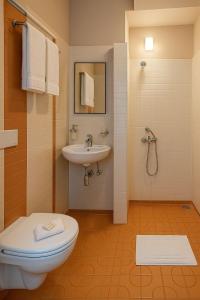 Urbanstay Service Appartment