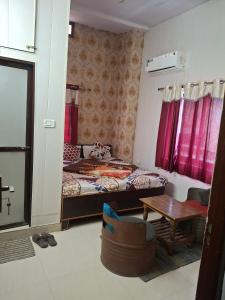 Golden River Homestay