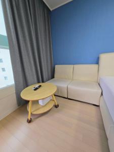 2 minutes to Haeundae Beach - Netflix