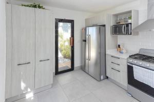 Bayshore 76 Beachfront Villa Palmar de ocoa