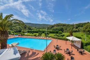 Hotel in Capoliveri with private beach