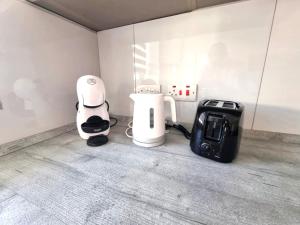 Bright 2-Bedroom Apartment near Gzira Promenade & Sliema Ferry to Valletta