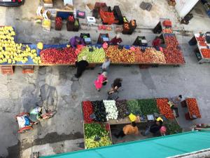 Lavish & Spacious APT with Stunning Seaview, 10 Min ATH Airport