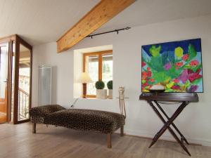 Maisons de vacances Spacious Holiday Home in Roussines with Private Pool : photos des chambres