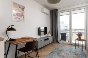 Blushline Apartment Wiktoryn AC Balcony