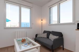 Tribord Bâbord Draps Parking Wifi