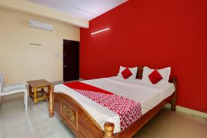 Hotel O S.L.V Boarding & Lodging