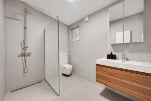 Stilvolle Apartments mit Kamin - Schlossblick und großer Terrasse 2-4 Zimmer 50-140qm - nahe A1 und Schloss Burg - Köln