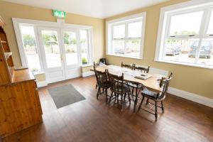 Making Tracks Farm House