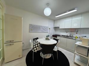 Hi Seoul Sinnonhyeon