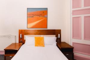 Relaxing City Apartment by Carlton Hill