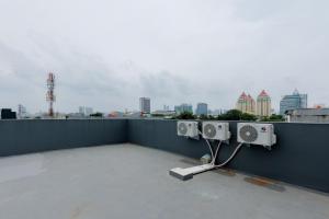 Urbanview Syariah Hotel Senen Jakarta