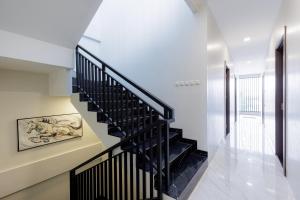 Urbanview Syariah Hotel Senen Jakarta