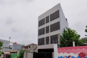 Urbanview Syariah Hotel Senen Jakarta