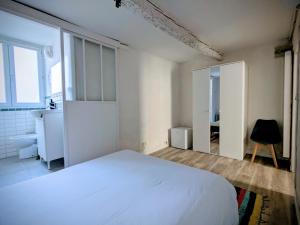 Cozy Apartment Intramuros near the Station