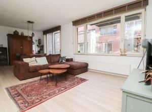 Spacious apartment in the heart of the city center with parking space