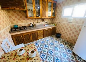 Cozy Apt - 15 Min Walk to Beach & 100 Mbps Wi-Fi