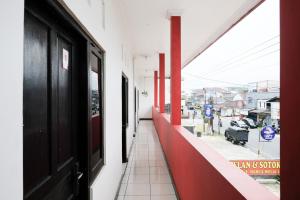 RedDoorz Syariah near Alun Alun Wonosobo 4