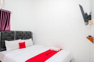 RedDoorz Syariah near Alun Alun Wonosobo 4