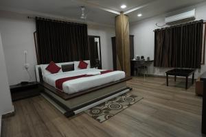 Hotel Aashiyana